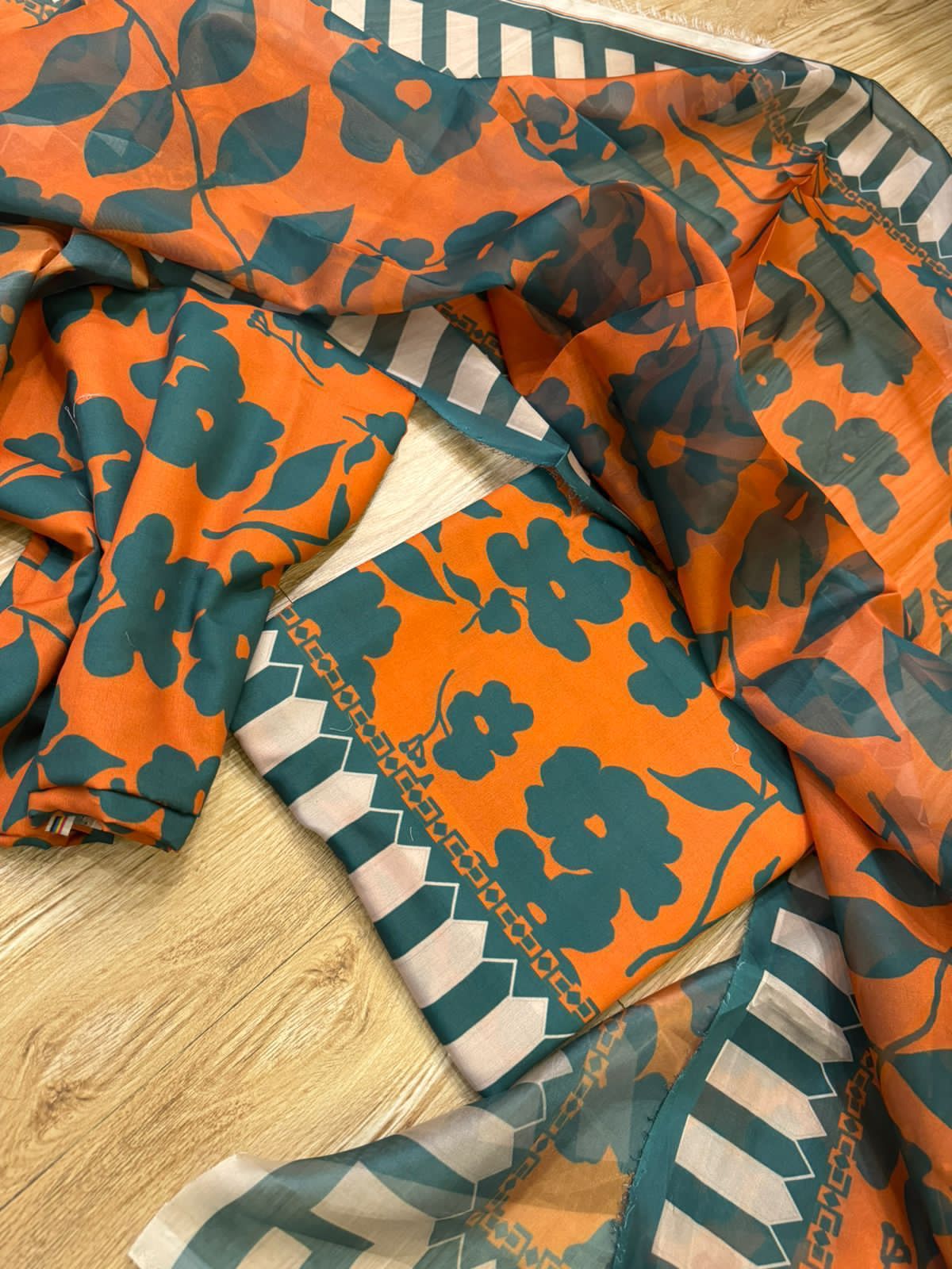 Digital Printed 3 Piece Swiss Lawn With Silk Dupatta 106